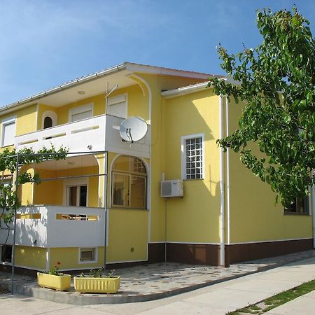 באסקה Apartments Polonijo מראה חיצוני תמונה
