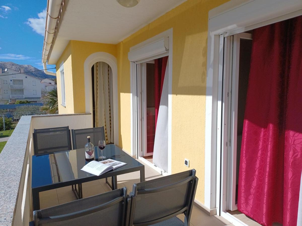 באסקה Apartments Polonijo מראה חיצוני תמונה