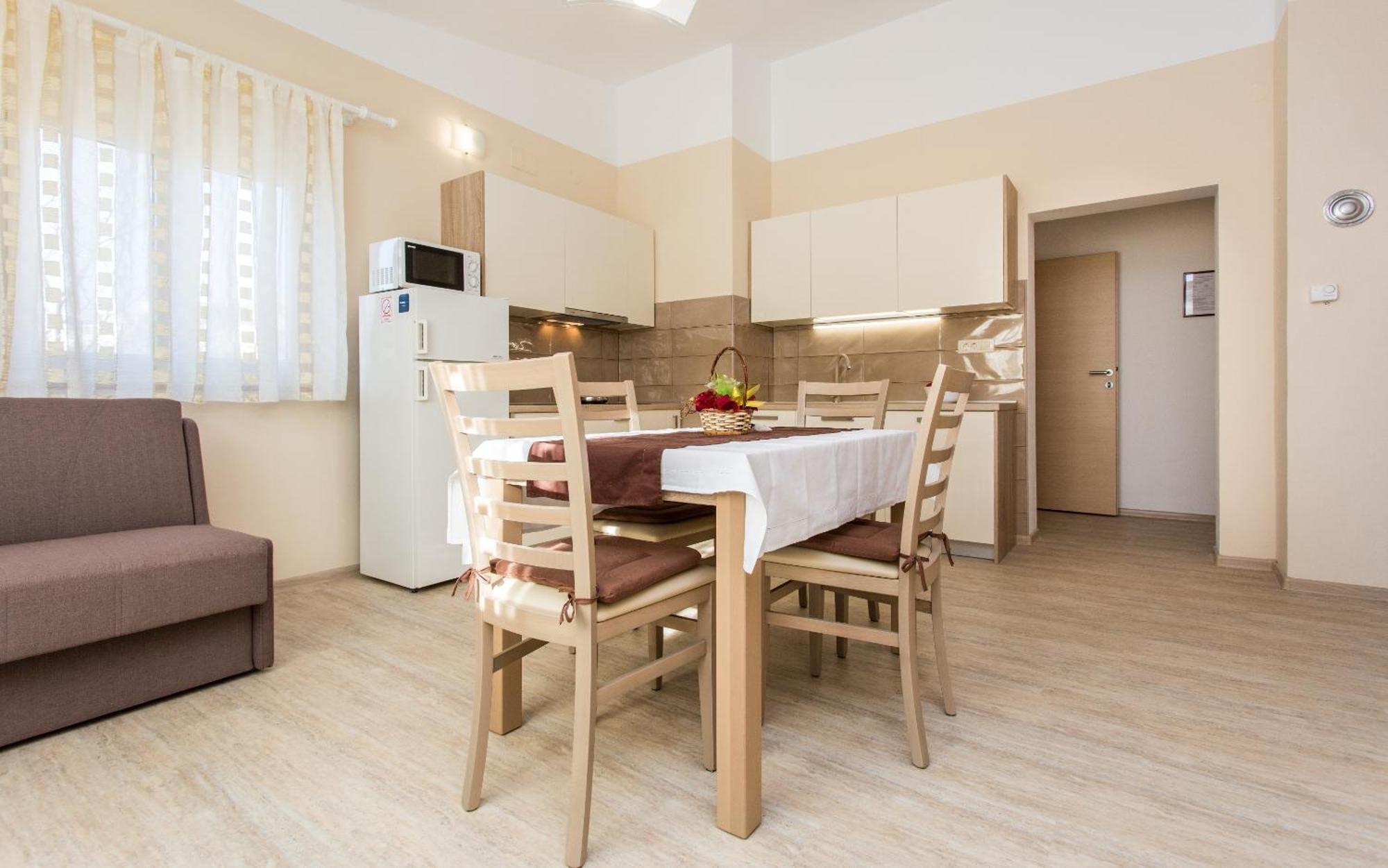 באסקה Apartments Polonijo חדר תמונה