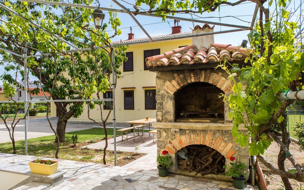 באסקה Apartments Polonijo מראה חיצוני תמונה