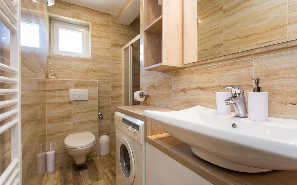 באסקה Apartments Polonijo מראה חיצוני תמונה